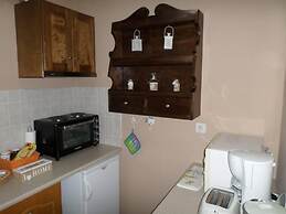 Santorious Family Apartment