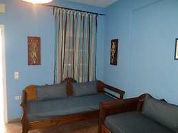 Santorious Family Apartment