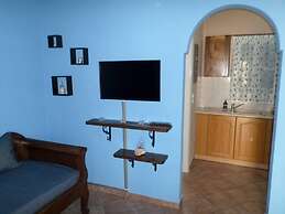 Santorious Family Apartment