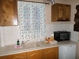 Santorious Family Apartment