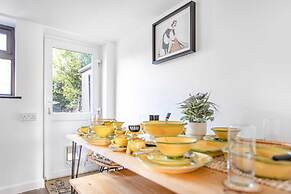 Stunning Character 2bed Cottage in St Albans Wifi