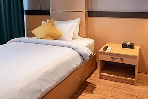 Millennium Plaza Hotel