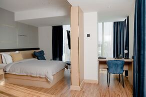 Millennium Plaza Hotel