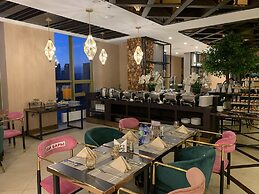 Millennium Plaza Hotel