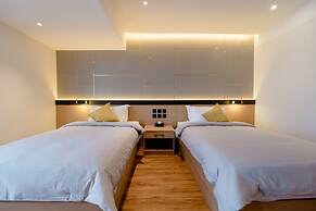 Millennium Plaza Hotel