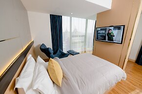 Millennium Plaza Hotel