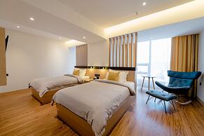 Millennium Plaza Hotel