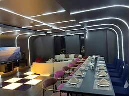 Millennium Plaza Hotel