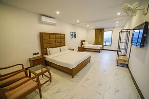 Roomph Premium Al Noor Airport Road