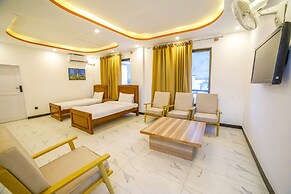 Roomph Premium Al Noor Airport Road