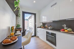 Boutique Apartment 10