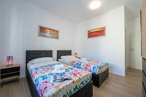 Boutique Apartment 10