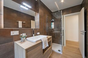 Boutique Apartment 10