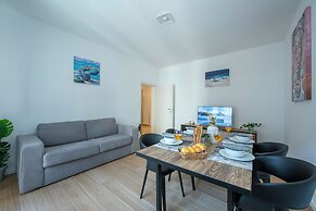 Boutique Apartment 10