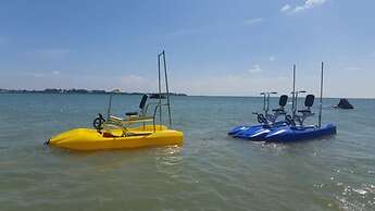 Dreamland Beach Holiday