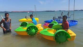 Dreamland Beach Holiday