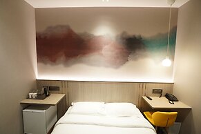 Ginger Mumbai Goregaon