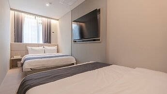 SeoMyeon Denvasta Central Hotel