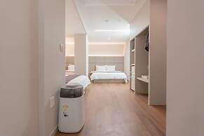 SeoMyeon Denvasta Central Hotel