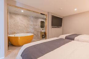 SeoMyeon Denvasta Central Hotel