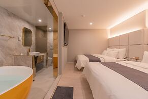 SeoMyeon Denvasta Central Hotel