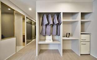 SeoMyeon Denvasta Central Hotel