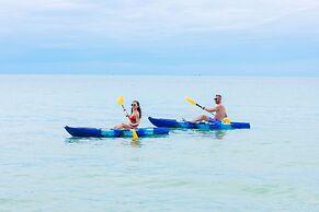 Avani Chaweng Samui Hotel & Beach Club - Adults Only