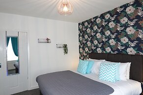 Lady Wilson Apartment