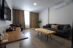 The Rest Port Village Hotel