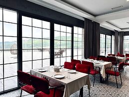 Deluxe Park Qusar Resort & Spa Hotel