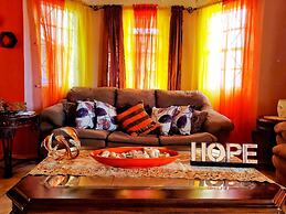 Sensational 2 Bedroom Getaway in Florence Hall