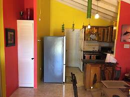 Sensational 2 Bedroom Getaway in Florence Hall