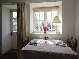 Noel Cottage
