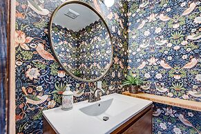 Rocky Mountain House - Sleeps 23