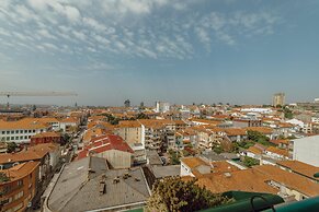 Downtown Grand Tower View by Vacationy