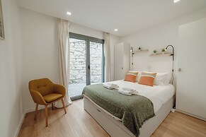 Courtyard Oporto Design Apartment L With Terrace