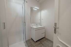 Downtown Design With Balcony