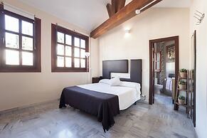 Apartamentos Reyes Católicos