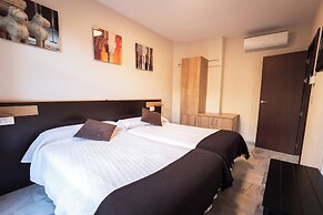 Apartamentos Reyes Católicos