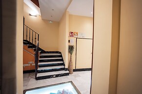 Apartamentos Reyes Católicos