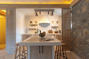 Izz Getaway – Adults Only