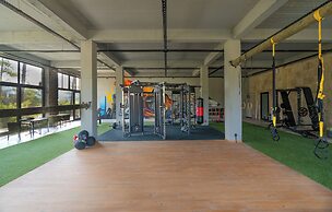 Izz Getaway – Adults Only