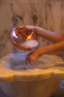 Izz Getaway – Adults Only