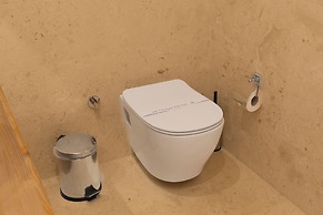 Izz Getaway – Adults Only