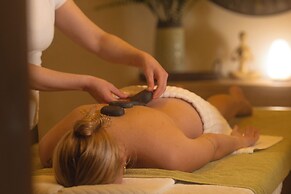 Izz Getaway – Adults Only