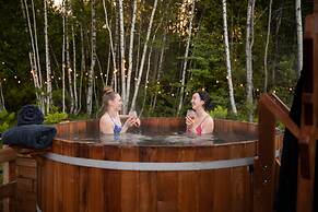 CAMPagne au Clos Sainte-Thècle