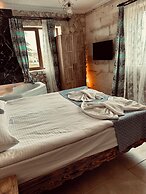 Aysultan Stone House