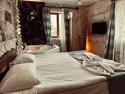 Aysultan Stone House