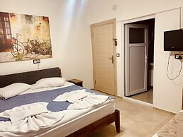 Aysultan Stone House