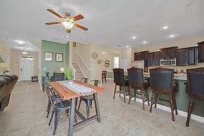 Perfect for Families! Comfortable Villa With Private Pool Area, Close 